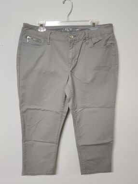 Apt. 9 Neutral Light Gray Capri Pants